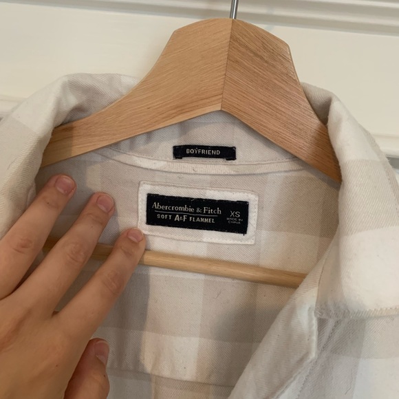 Boyfriend style flannel shirt *light beige colour* - Picture 3 of 5